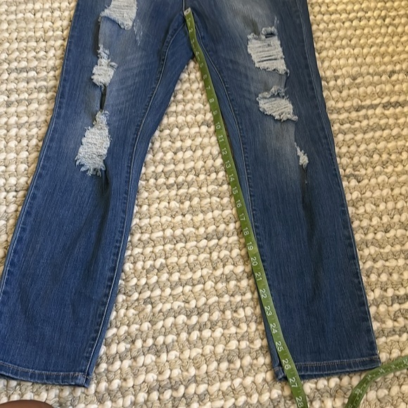 NWT high waist distressed jeans by Cello size 15♥️ - Picture 8 of 10